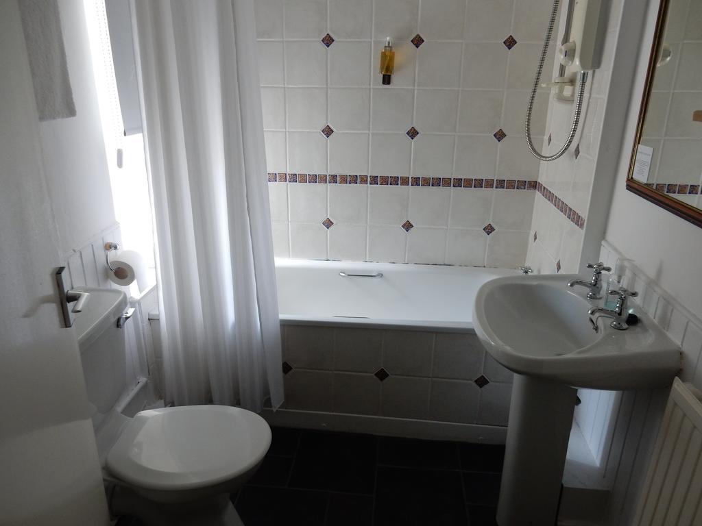 The Bruce Inn B&B フォークランド エクステリア 写真
